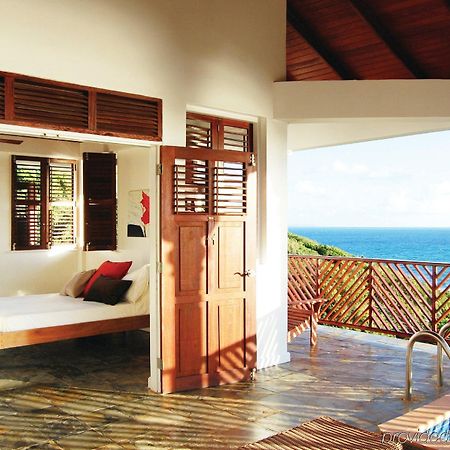 Calibishie Cove Quarto foto